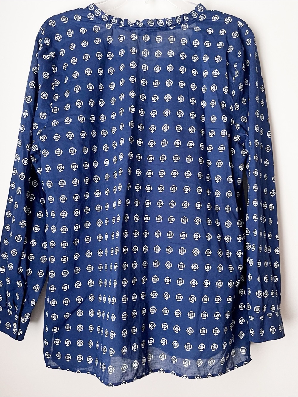 Talbots Blue Printed Ruffle-Neck Button Front Long Sleeve Blouse Size Large - Picture 3 of 8